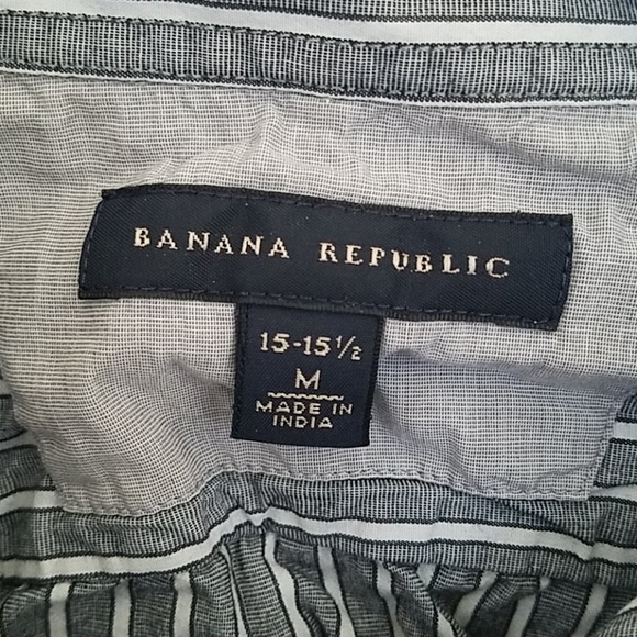 🔴🎉HP🎉Banana Republic Gray and white button down shirt. Men's size M. - Picture 3 of 4